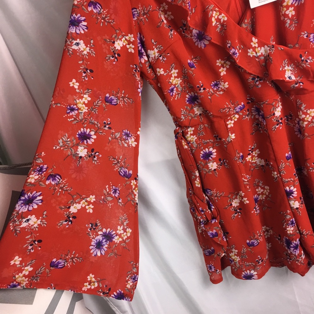 HP🌟 ASOS Floral Detail Frilled Bell Sleeve Romper - Picture 6 of 8